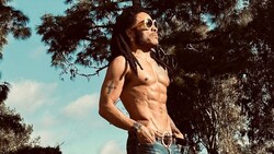 Lenny Kravitz in all seiner Pracht (Bild: www.instagram.com/lennykravitz/)