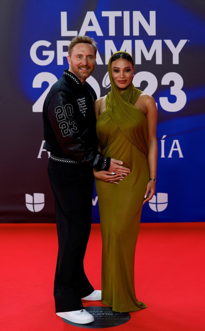 Bei den Latin Ammy Awards gab das Paar die süßen Baby News bekannt.