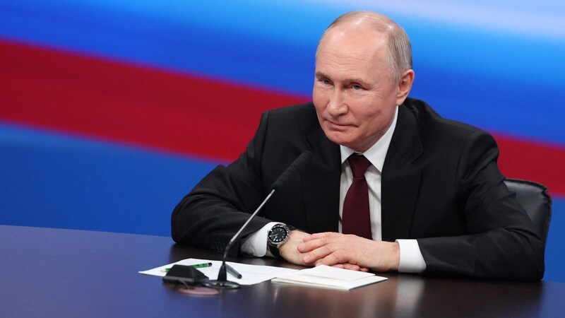 Wladimir Putin nach seiner „Wiederwahl“ (Bild: AFP)