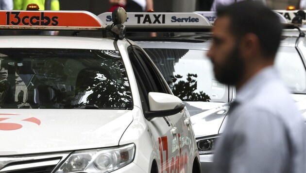 Die Taxler warfen Uber vor, ihnen massive finanzielle Verluste verursacht zu haben. (Bild: AFP)