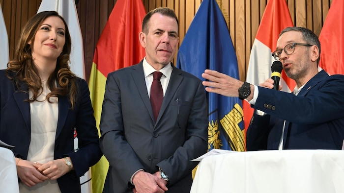 Von links: Petra Steger, Harald Vilimsky und Herbert Kickl