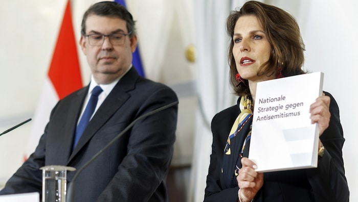 Verfassungsministerin Edtstadler und IKG-Chef Deutsch präsentieren die „Nationale Strategie ...