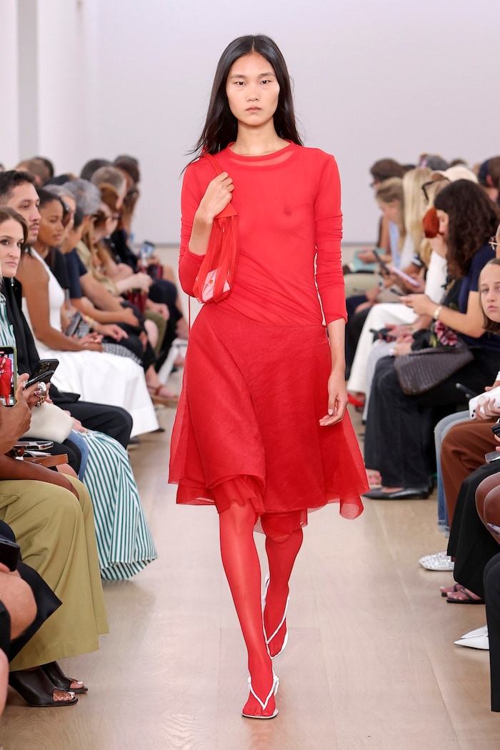 Aus der Frühlings-Sommer 2024 Kollektion von Proenza Schouler