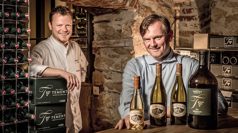 A culinary bench: chef Gerhard Fuchs and sommelier Christian Zach (Bild: www.bigshot.at/Christian Jungwirth)