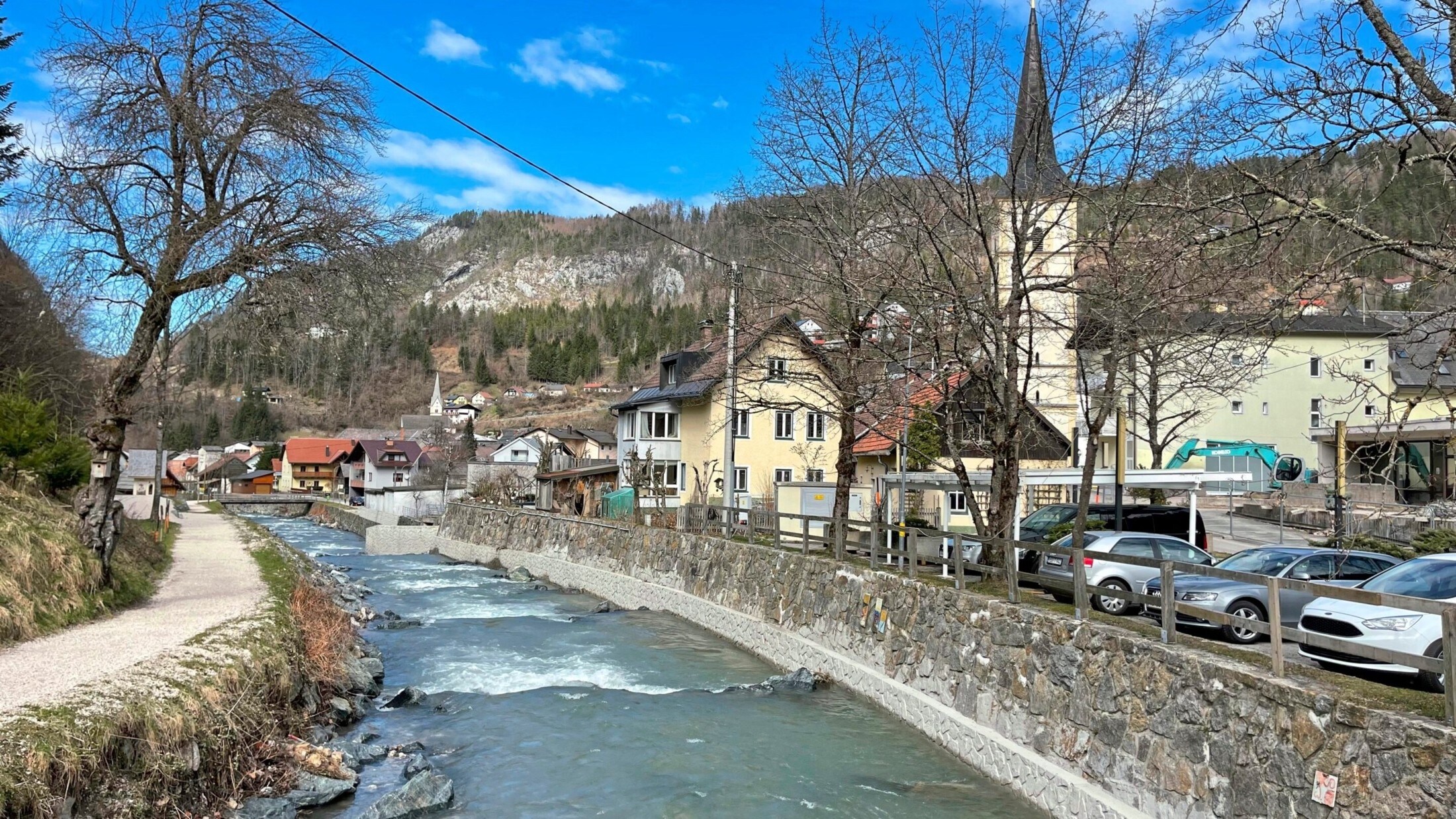 In Bad Eisenkappel haben die Unwetter 2023 großen Schaden verursacht. Vieles konnte bereits hergerichtet werden. (Bild: Evelyn Hronek)