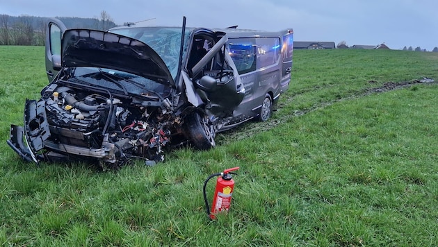 There was a collision between two cars between Thalgau and Eugendorf (Bild: FF Thalgau)