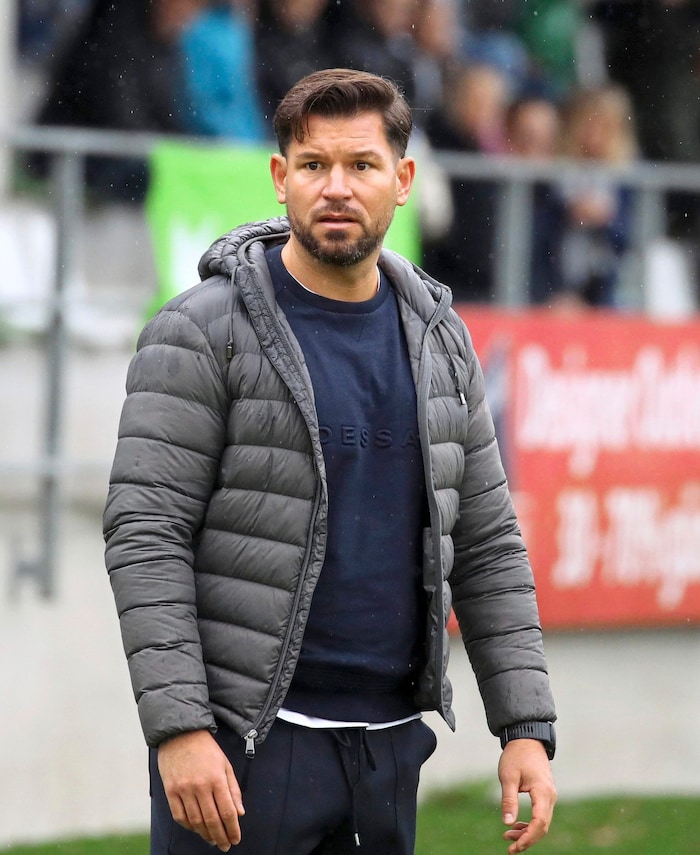 Bernhard Kletzl stand zuletzt bei Bürmoos, Anif und Wals-Grünau unter Vertrag.