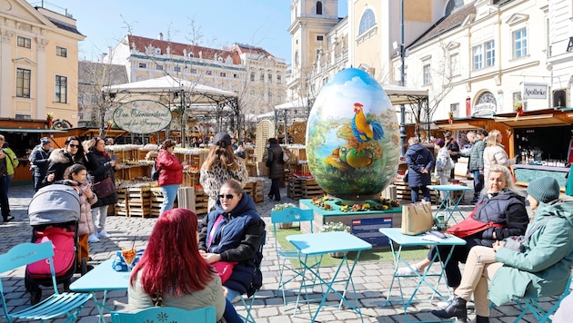 Europe's largest "egg mountain" can be found at the Altwiener Ostermarkt on the Freyung. (Bild: Klemens Groh)