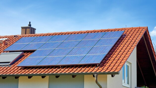 Las instalaciones fotovoltaicas deben registrarse en una base de datos E-Control (imagen simbólica), (Bild: reimax16 - stock.adobe.com)