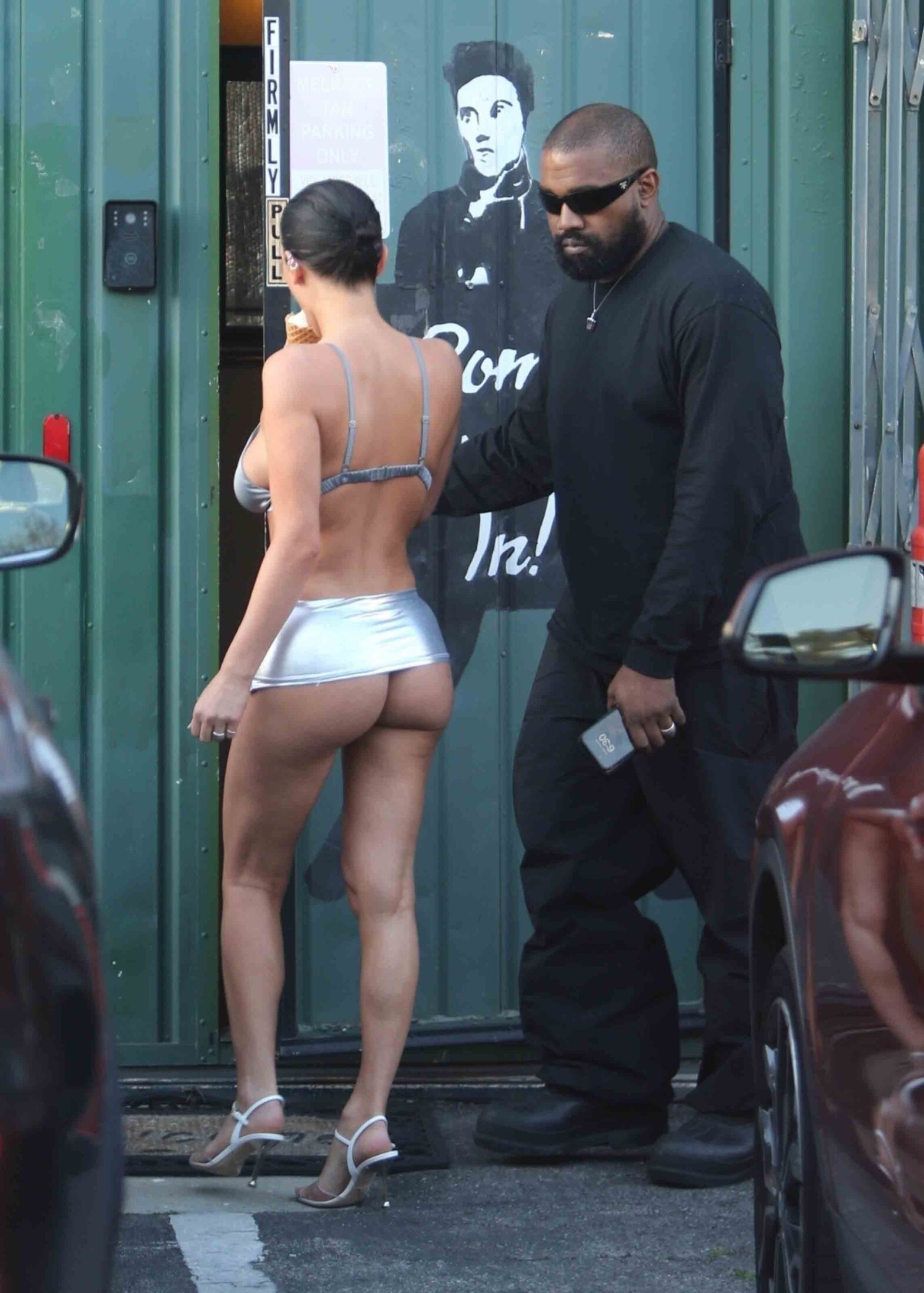 Kanye has just treated his wife to an ice cream. Soon they will have children together. (Bild: www.PPS.at)