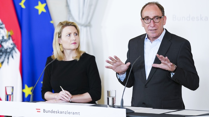 Nach Ansicht von Minister Rauch (re.) scheitert der Nationale Aktionsplan gegen Rassismus an ...