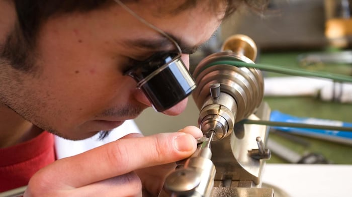 Die Schülerzahlenzahen an dem HTL-Standort, das als ausbildungstechnisches Schmuckkästchen in ...