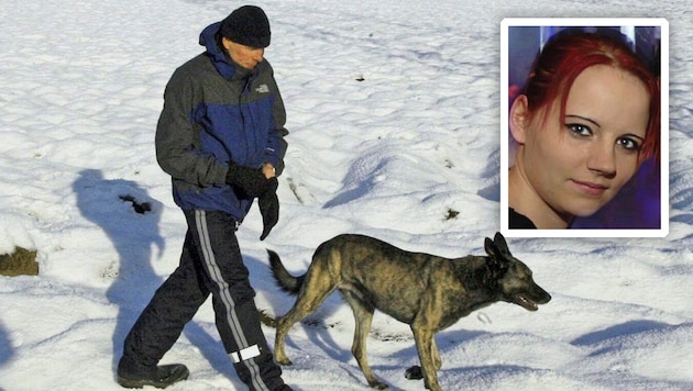 En enero de 2011, la policía buscó a la desaparecida Michaela Grabner en Klagenfurt con perros rastreadores de cadáveres. (Bild: Kronen Zeitung Krone KREATIV,)