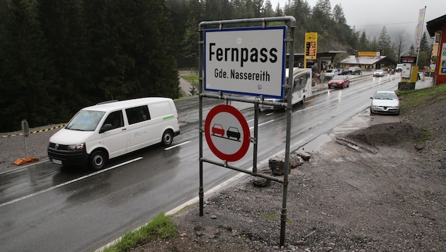 The Fernpass, which connects the Tyrolean districts of Reutte and Imst, is a "permanent guest" in the traffic news. (Bild: Christof Birbaumer)