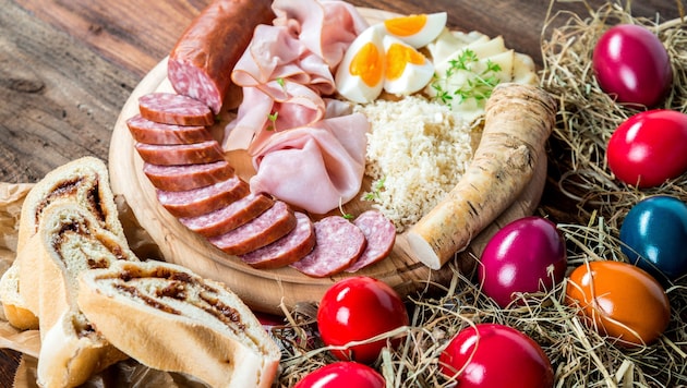 1000 tons of smoked meat, 230 tons of sheep and lamb meat and millions of eggs are eaten at Easter in Austria. Before that, there is traditionally spinach on Maundy Thursday! (Bild: HETIZIA_ChLesjak, stock.adobe.com)