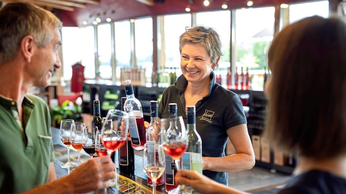 Sauvignon blanc Weststeiermark DAC – die Weingut Schilcherei Jöbstl aus Wies konnte mit diesem grandiosen Spitzenwein sämtliche Trophäen-Kontrahenten aus der Branche abschütteln.