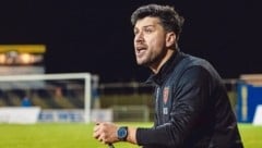 FavAC-Trainer Dozhghar Kadir freut die Einberufung von Schützling Allan Wan Kut Kai.  (Bild: Mario Urbantschitsch)