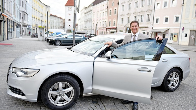 City boss Andreas Rabl has been traveling without a chauffeur since 2015. The fact that he now uses an electric car privately has led to criticism (Bild: Markus Wenzel)