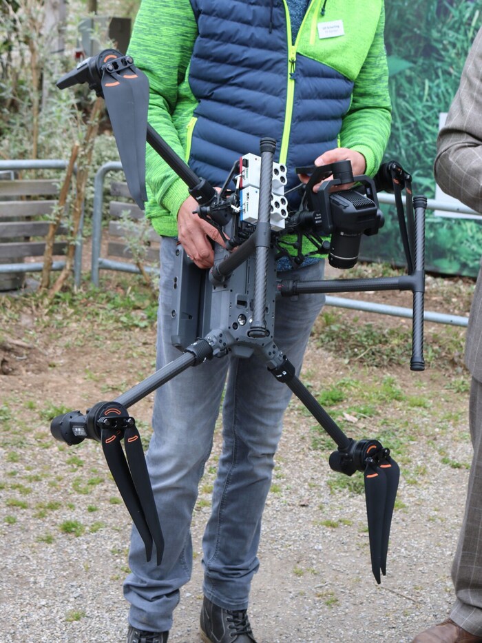 Drohne mit Wärmebildkamera der FH Kärnten.