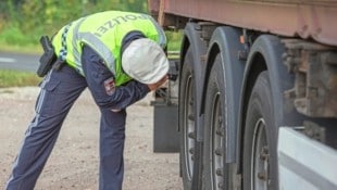 Vertrauen ist zu wenig, Kontrolle muss sein – eine der vielen Aufgaben von Polizsiten. Symbolfoto (Bild: LPD Kaernten)