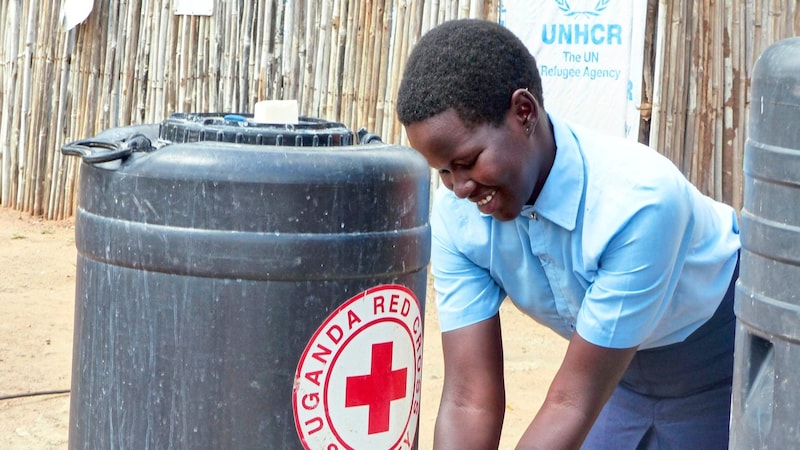 Das Rote Kreuz hilft in Uganda mit sauberem Trinkwasser. (Bild: Österreichisches Rotes Kreuz)