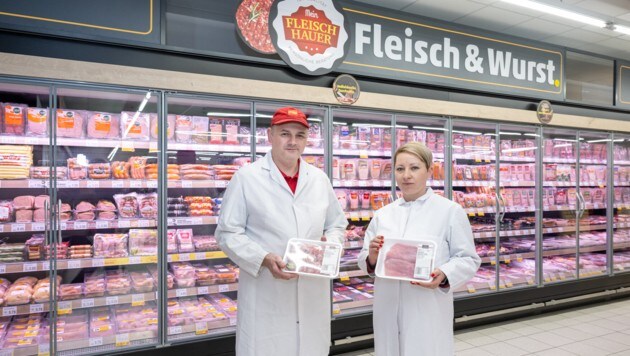 The Penny butchers are on hand to help and advise customers. (Bild: Robert Harson)