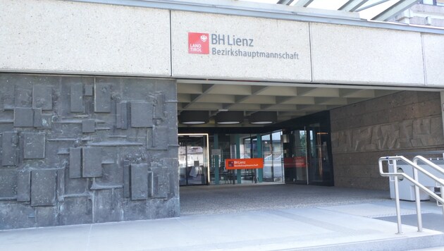 The Lienz district authority has been in turmoil recently. (Bild: Martin Oberbichler)