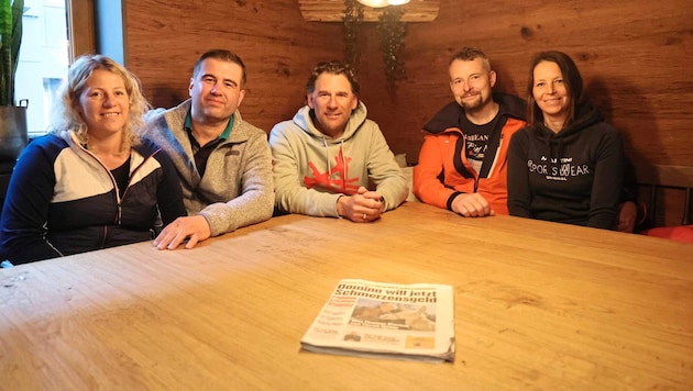 Die vier „Krone“-Gewinner mit Herren-Cheftrainer Marko Pfeifer (mi.). (Bild: Christof Birbaumer / Kronen Zeitung)