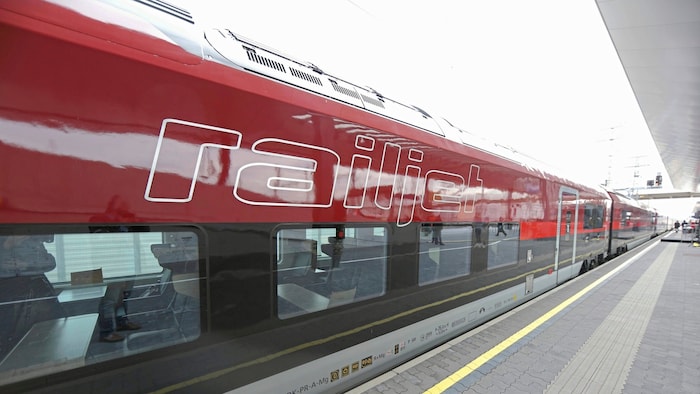 Az ÖBB további 19 ultramodern Railjetet rendelt, hogy az ünnepi szezonban csökkentsék a ...