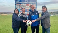 Harry Bacher (2. v. r.) soll den FC Südburgenland zurück in die Frauen-Bundesliga führen. (Bild: FC Südburgenland/Facebook)