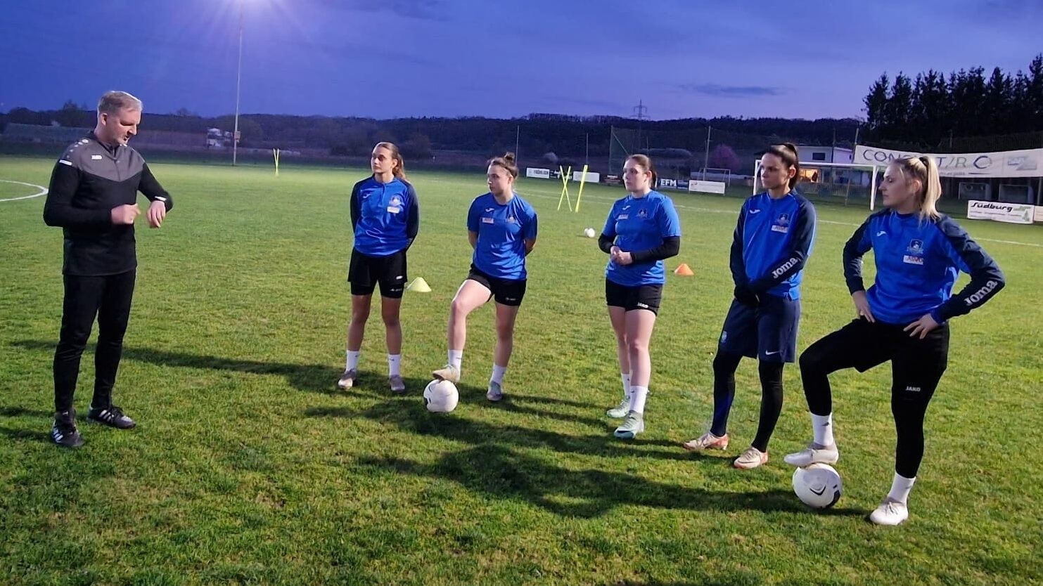 Coach Harry Bacher has already led the final training session. (Bild: Franz Weber)