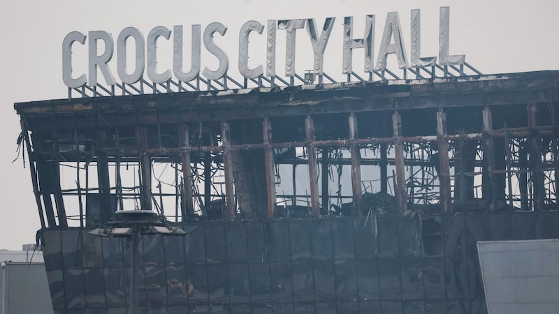 Das Gebäude nach dem Anschlag am Samstagmorgen (Bild: AFP)