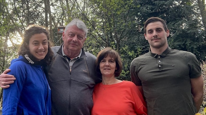 Sernow mit seiner Frau Susan, Lisa und Paul.