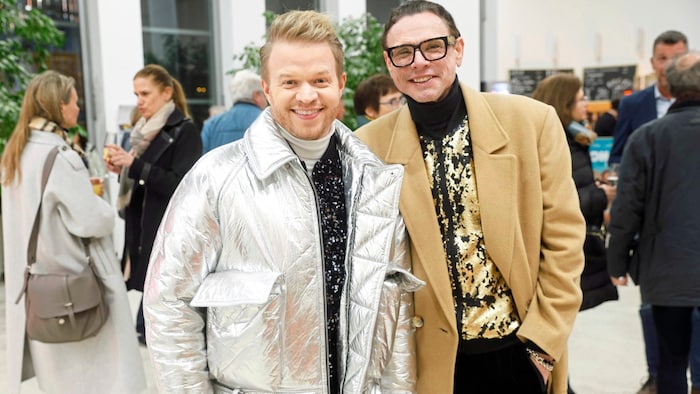 Chef Julian Kutos (left in the picture) did not miss the premiere either.