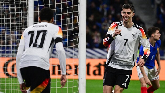 Kai Havertz (r.) will probably be allowed to start.