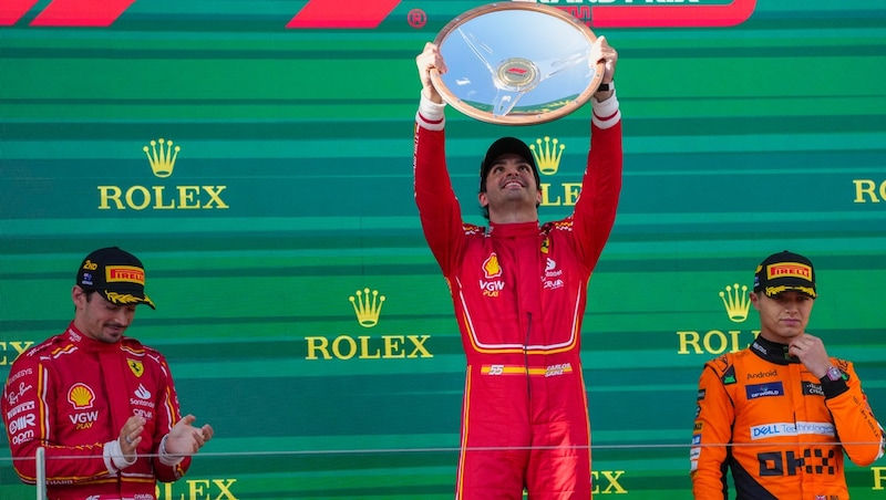 Carlos Sainz stand in Australien ganz oben auf dem Siegerpodest. (Bild: AP)