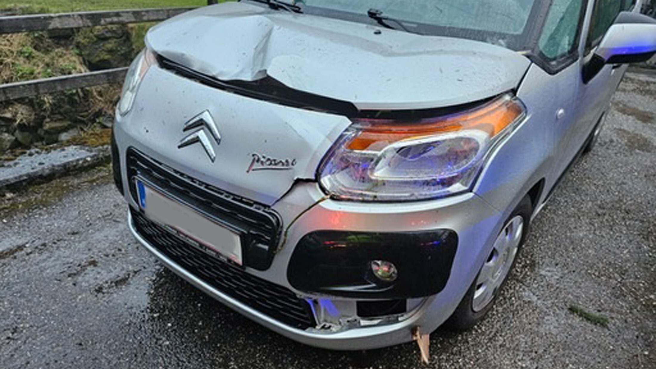 Szerencsére a sofőr nem sérült meg. (Bild: Georg Bachhiesl)