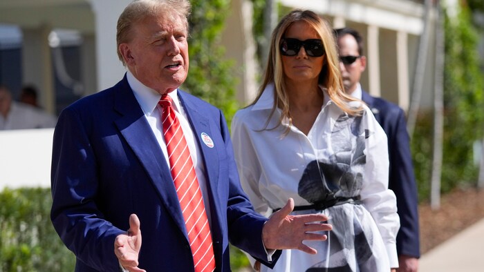 Donald és Melania Trump a floridai szavazat leadása után.