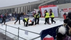 Aktivisten der Letzten Generatoin störten am Sonntag die Siegerehrung in Saalbach. (Bild: X.com/LetzteGeneration)