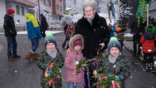 Including Fani Kruckenhauser (89) with Maximilian, Verena and Michael. (Bild: Toni Silberberger)