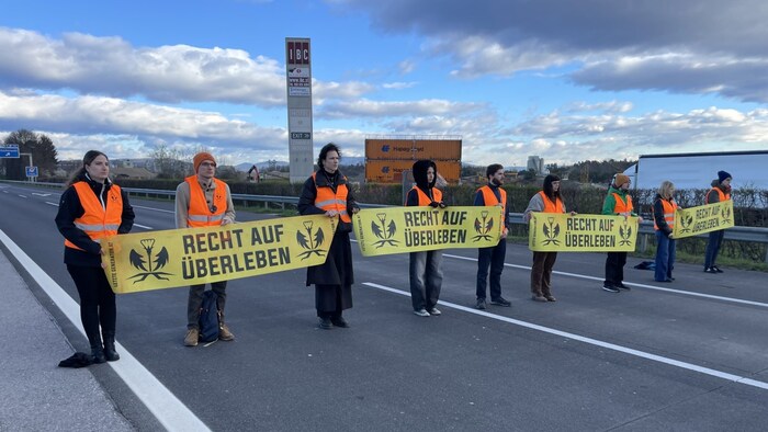 Die Klimaaktivisten sorgen regelmäßig für Protestaktionen im Frühverkehr.