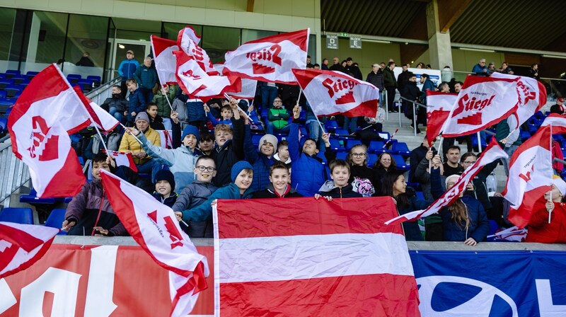 Die U17 hofft in Neustadt auf die Unterstützung der Fans (Bild: urbantschitsch mario)