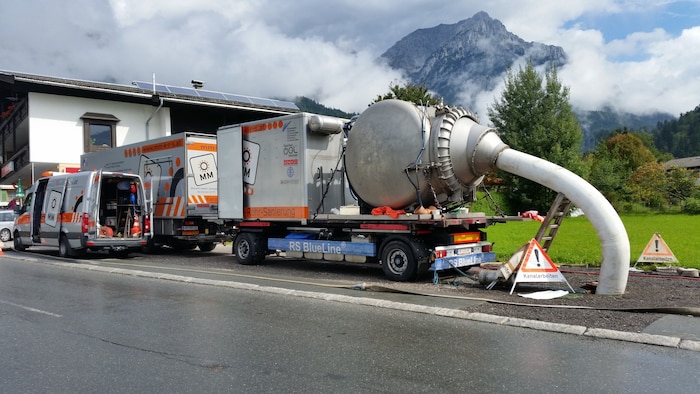 MM Kanal-Rohr-Sanierung bietet Reparaturen ohne Aufgraben.