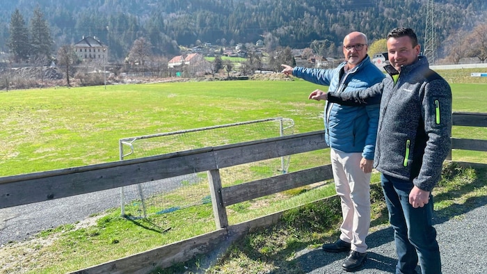 Der Fußballplatz soll noch heuer wieder bespielbar sein.