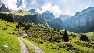 Im Berner Oberland (Bild) wurden Nazi-Vorwürfe gegen ungefähr 25 Männer laut, die in ...