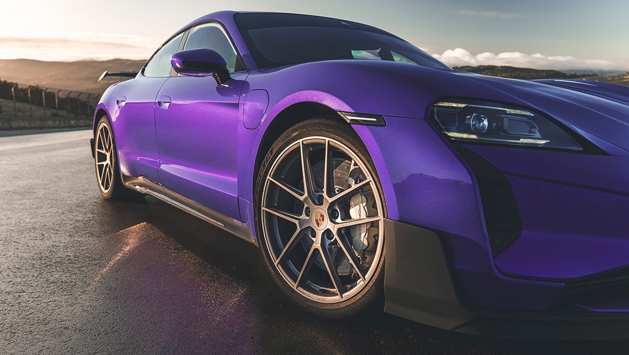 Porsche Taycan Turbo GT with Weissach package: Up to 1108 hp! (Bild: Porsche) Porsche Taycan Turbo GT with Weissach package: Up to 1108 hp! (Bild: Porsche)