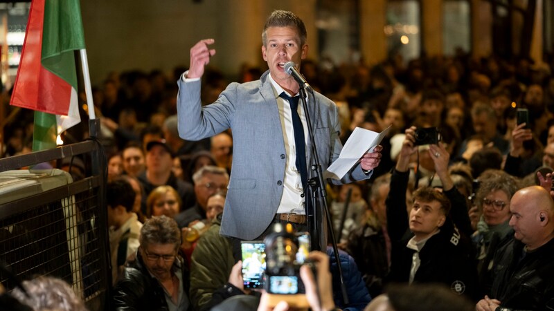 Magyar zog bei der Demo abermals gegen die ungarische Regierung vom Leder. (Bild: AP)