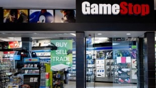 Mit der Übernahme will GameStop Amazon Konkurrenz machen.