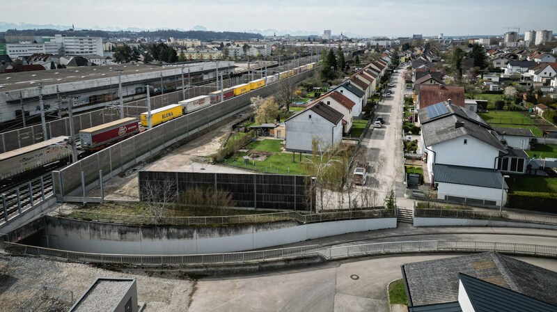 Viele Anrainer kritisieren die zögerliche Informationspolitik von Magistrat und ÖBB. (Bild: Wenzel Markus)