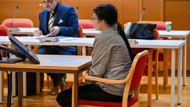 Vor Gericht übernahm die 38-Jährige erstmals die volle Verantwortung für die Todesbisse und nahm das Urteil an. (Bild: Dostal Harald, Krone KREATIV)